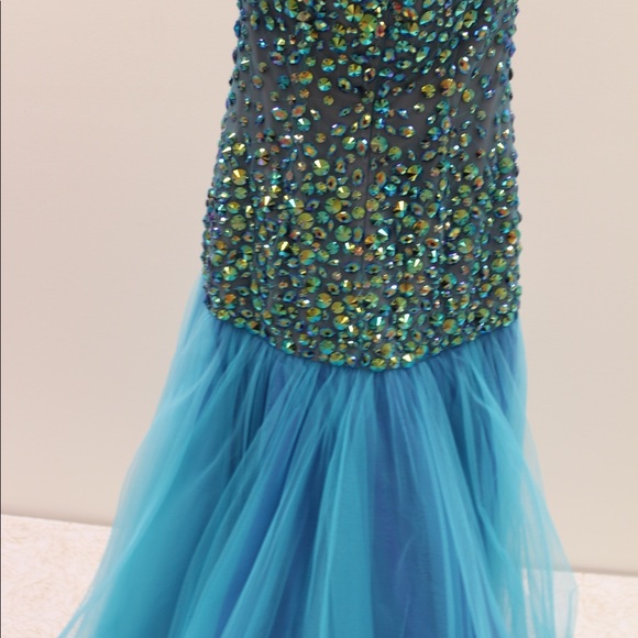 Sherri Hill 21083 Strapless with Slit - Picture 4 of 4